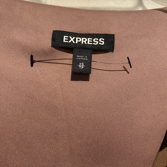 Express patterned dress - Picture 3 of 3